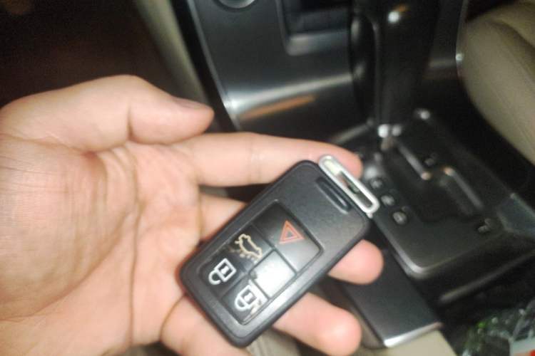 Used Volvo S60 2011 2.0T Comfort Edition Vehicle Key