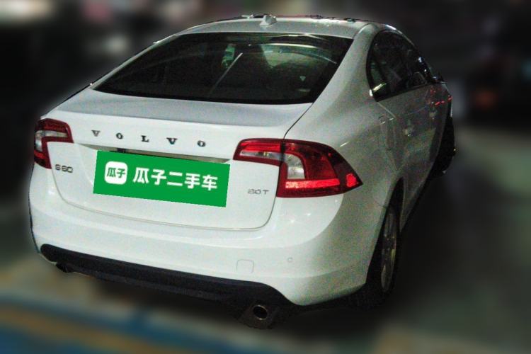 Used Volvo S60 2011 2.0T ZhiShang Version Rear Right 45 Deg