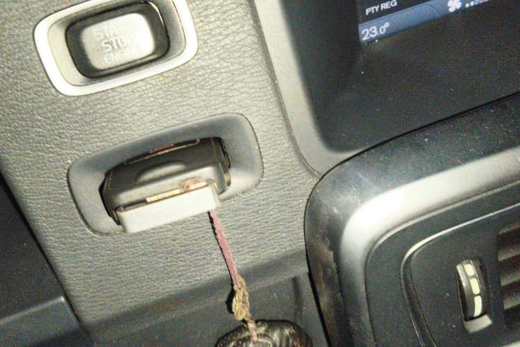 Used Volvo S60 2011 2.0T ZhiShang Version Vehicle Key