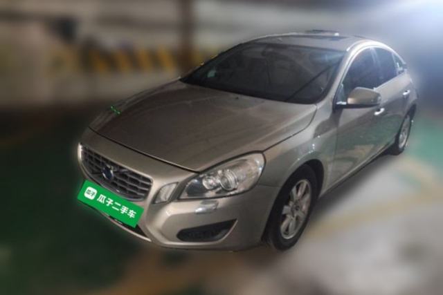 Ojetý Volvo S60 2011 2.0T Comfort Edition