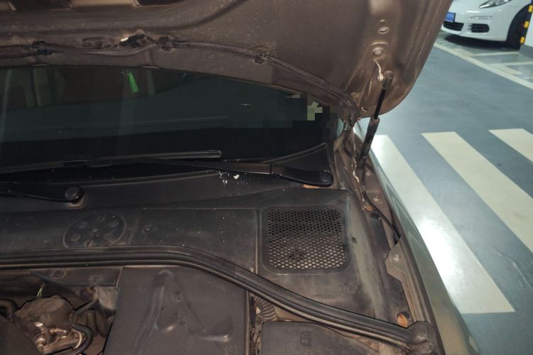 Used Volvo S60 2012 T5 Zhiya Edition Engine Bay Left