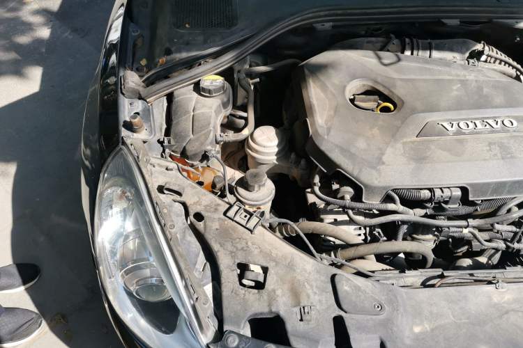 Used Volvo S60 2012 1.6T DRIVe Comfort Edition Engine Bay Right