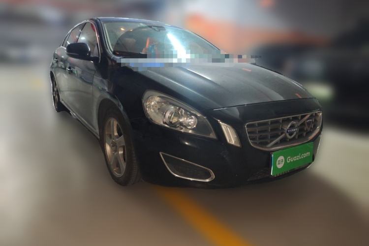 Used Volvo S60 2012 T5 Zhiya Edition Front Right 45 Deg