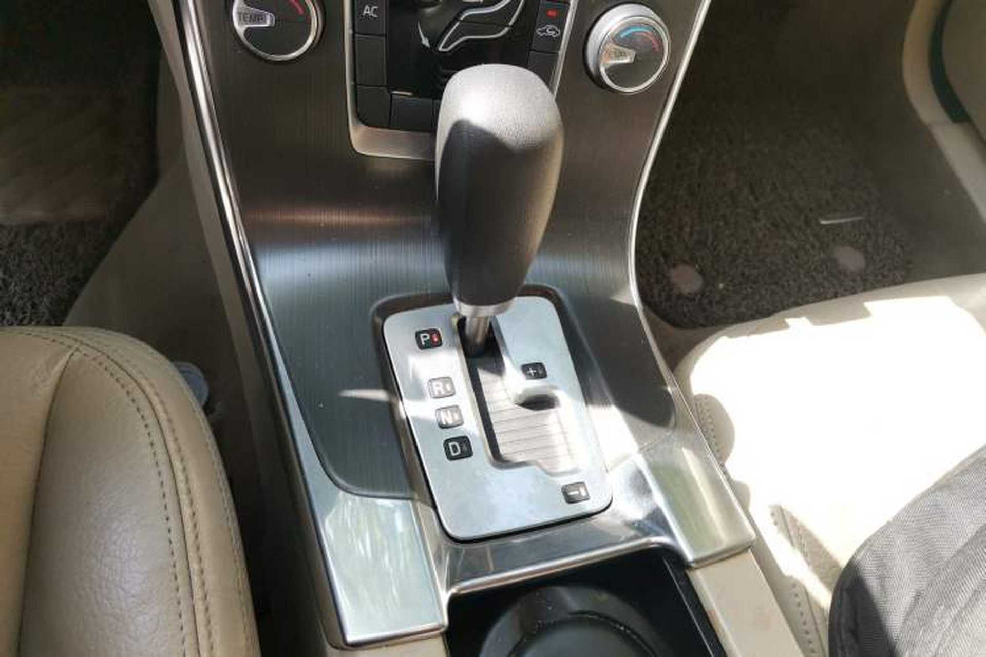 Used Volvo S60 2012 1.6T DRIVe Comfort Edition Gear Lever
