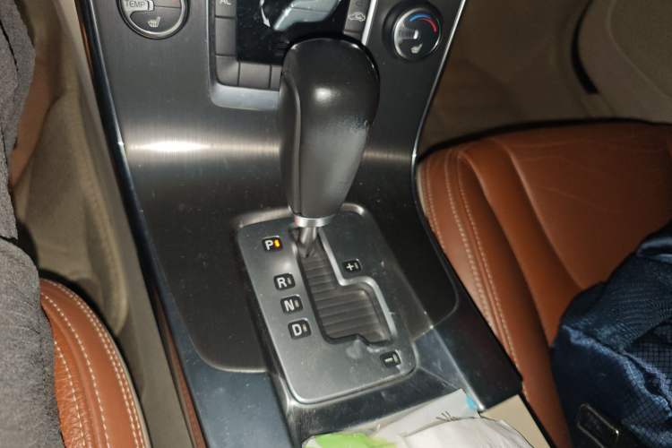 Used Volvo S60 2012 T5 Zhiya Edition Gear Lever