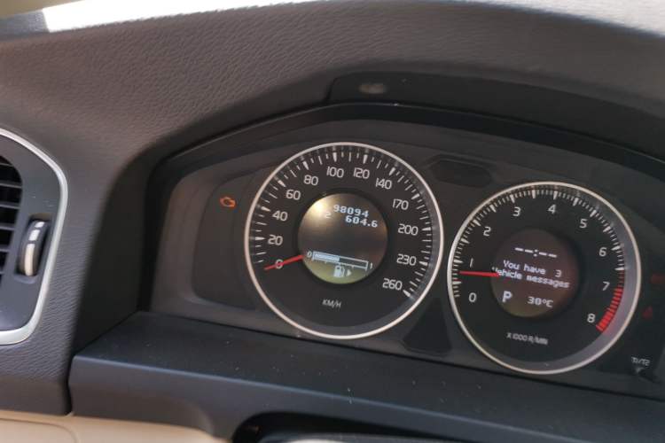 Used Volvo S60 2012 1.6T DRIVe Comfort Edition Odometer Close Up