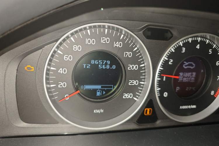 Used Volvo S60 2012 T5 Zhiya Edition Odometer Close Up