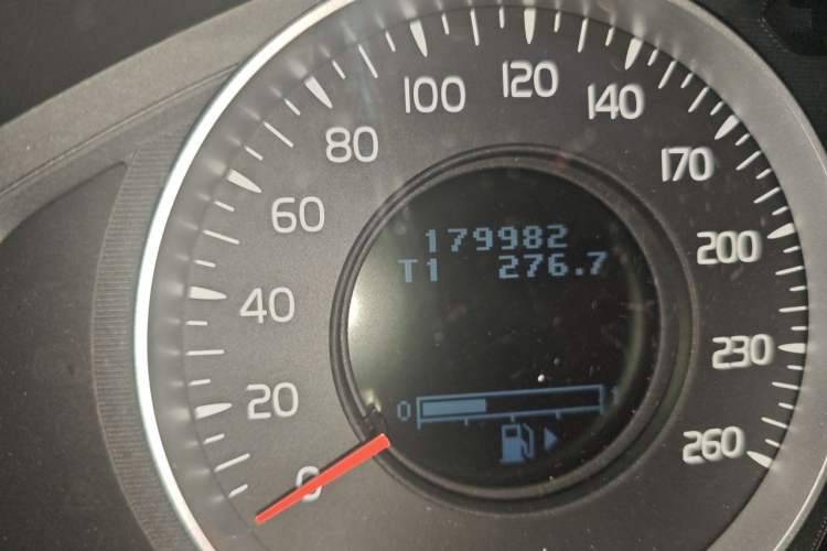 Used Volvo S60 2012 T5 Zhiya Edition Odometer Close Up