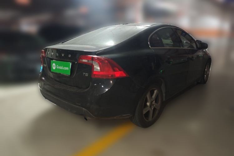 Used Volvo S60 2012 T5 Zhiya Edition Rear Right 45 Deg