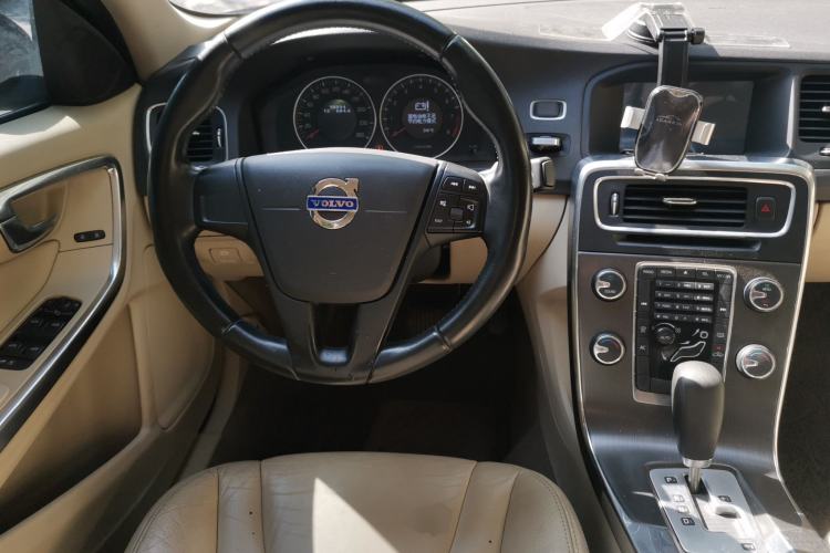 Used Volvo S60 2012 1.6T DRIVe Comfort Edition Steering Wheel