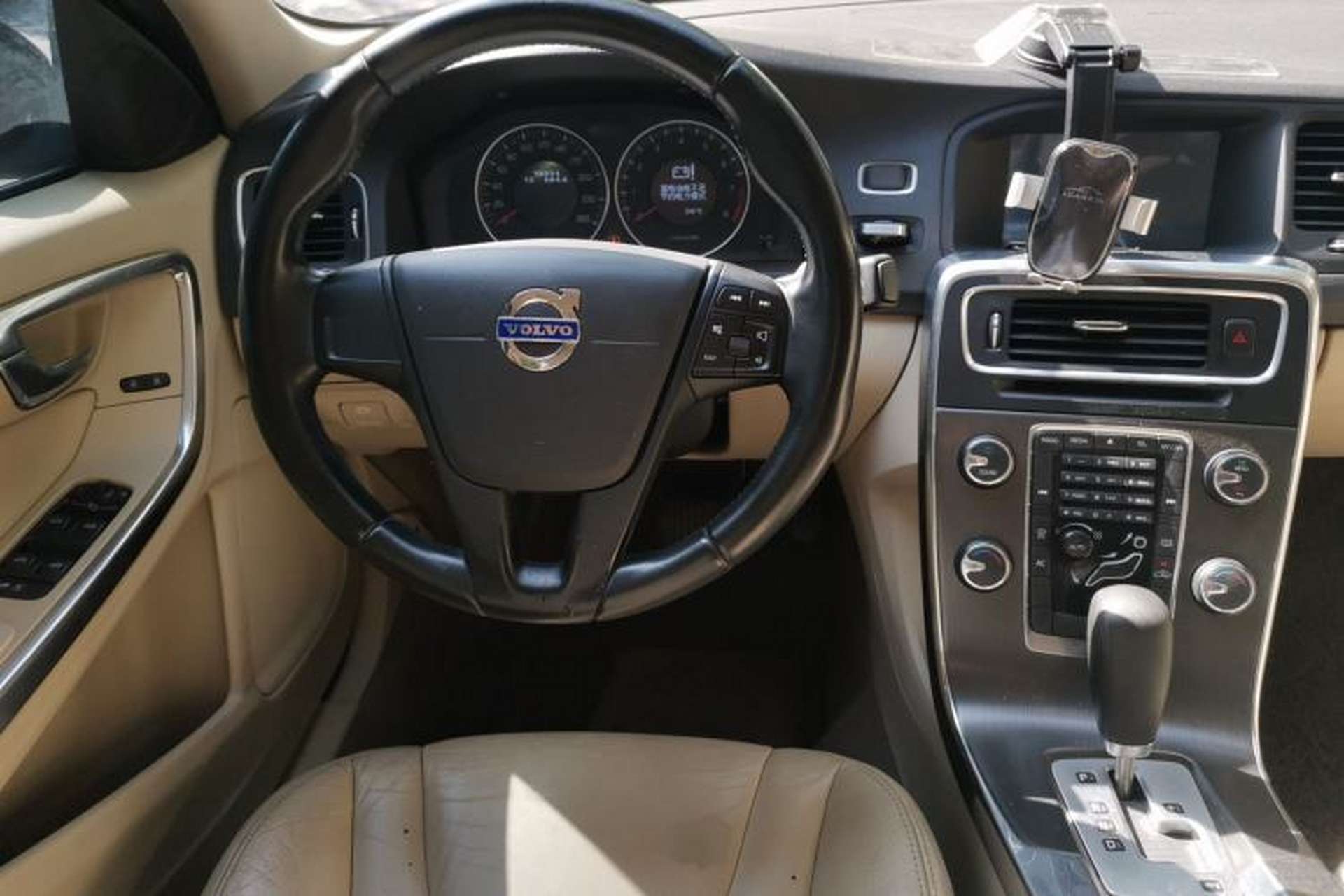 Used Volvo S60 2012 1.6T DRIVe Comfort Edition Steering Wheel