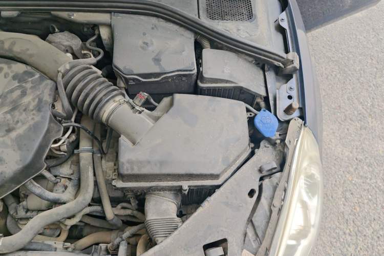 Used Volvo S60 2012 T5 Comfort Edition Engine Bay Left