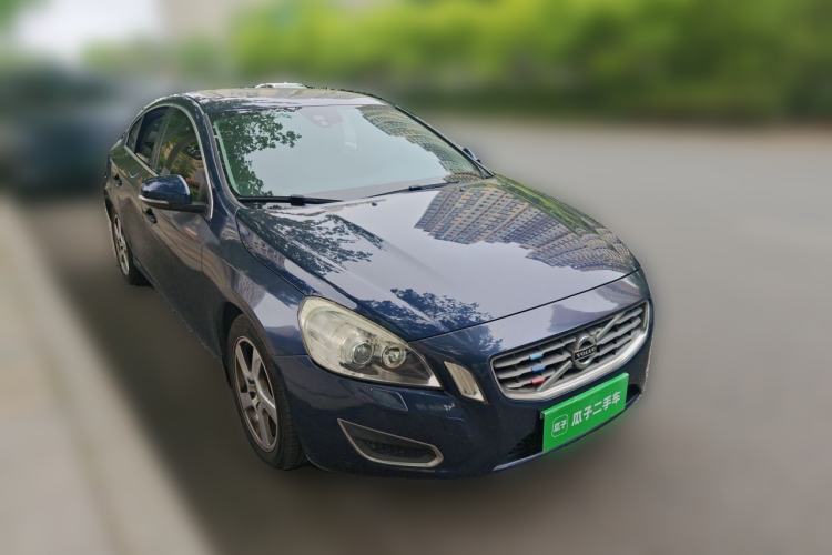 Used Volvo S60 2012 T5 Comfort Edition Front Right 45 Deg