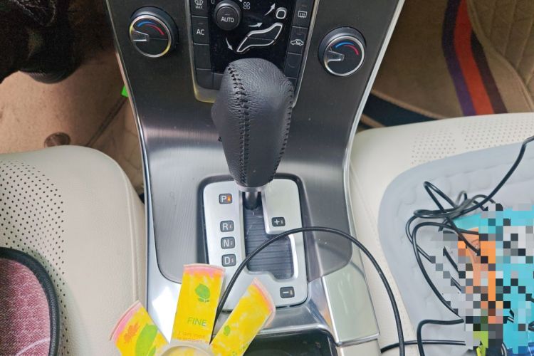 Used Volvo S60 2012 T5 Comfort Edition Gear Lever