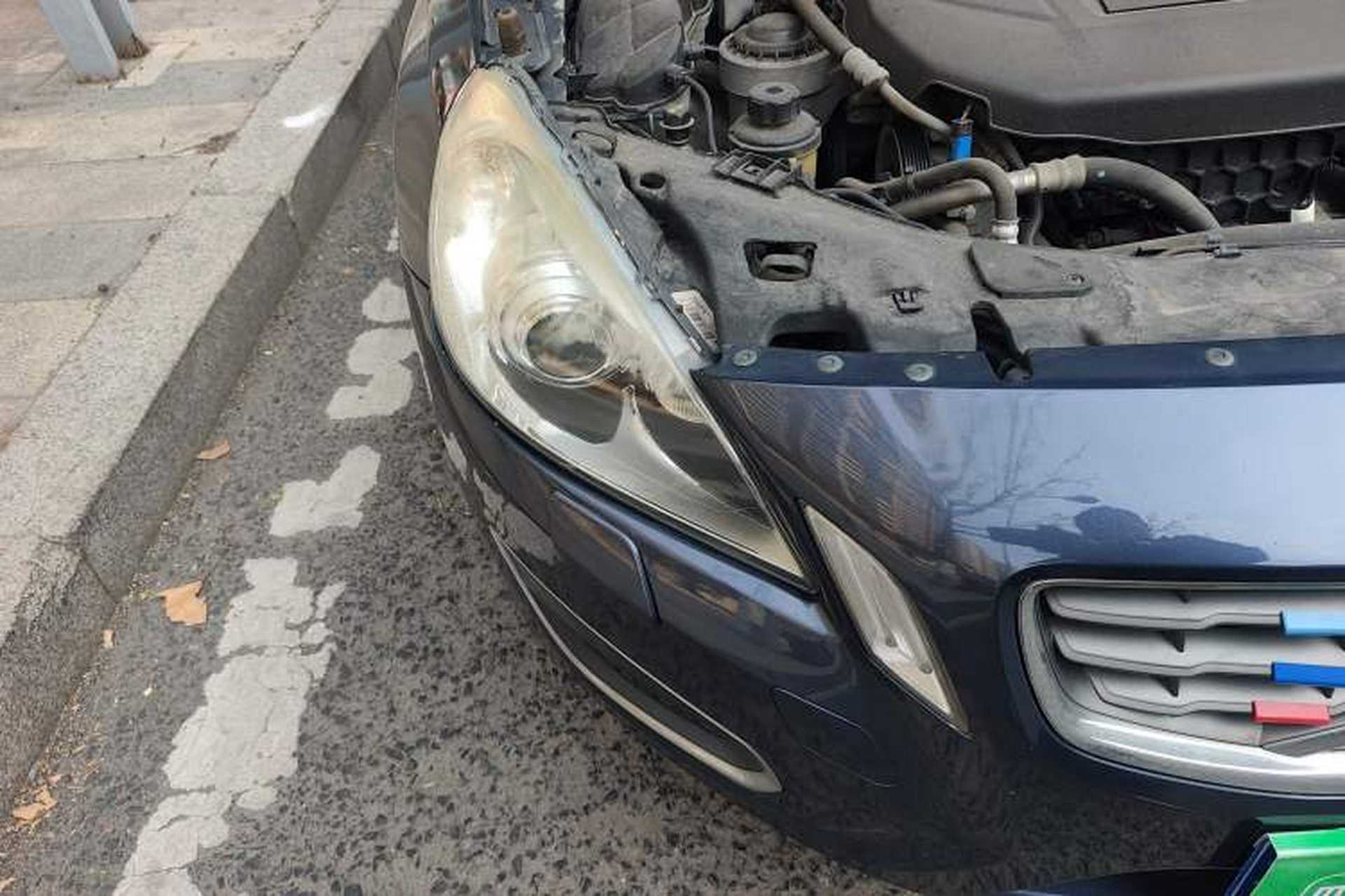 Used Volvo S60 2012 T5 Comfort Edition Right Front Headlight