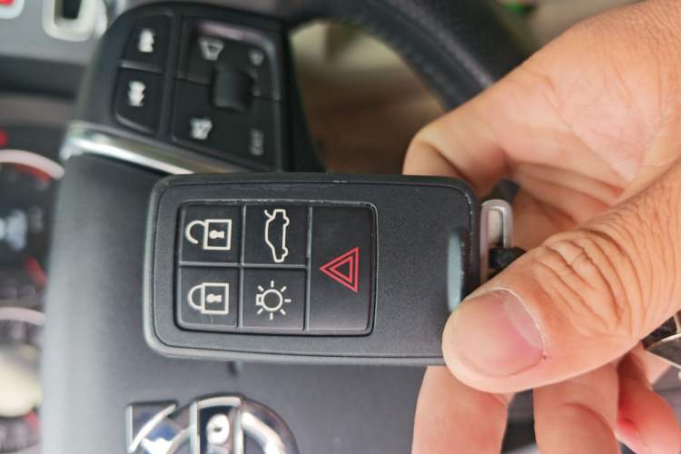 Used Volvo S60 2012 T5 Comfort Edition Vehicle Key