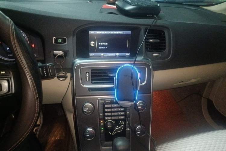 Used Volvo S60 2012 1.6T DRIVe Comfort Edition Audio And AC Panel