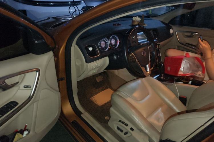 Used Volvo S60 2012 T5 Prestige Edition Driver Seat