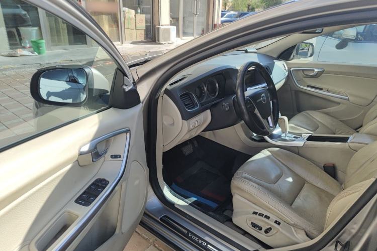 Used Volvo S60 2012 T5 Prestige Edition Driver Seat