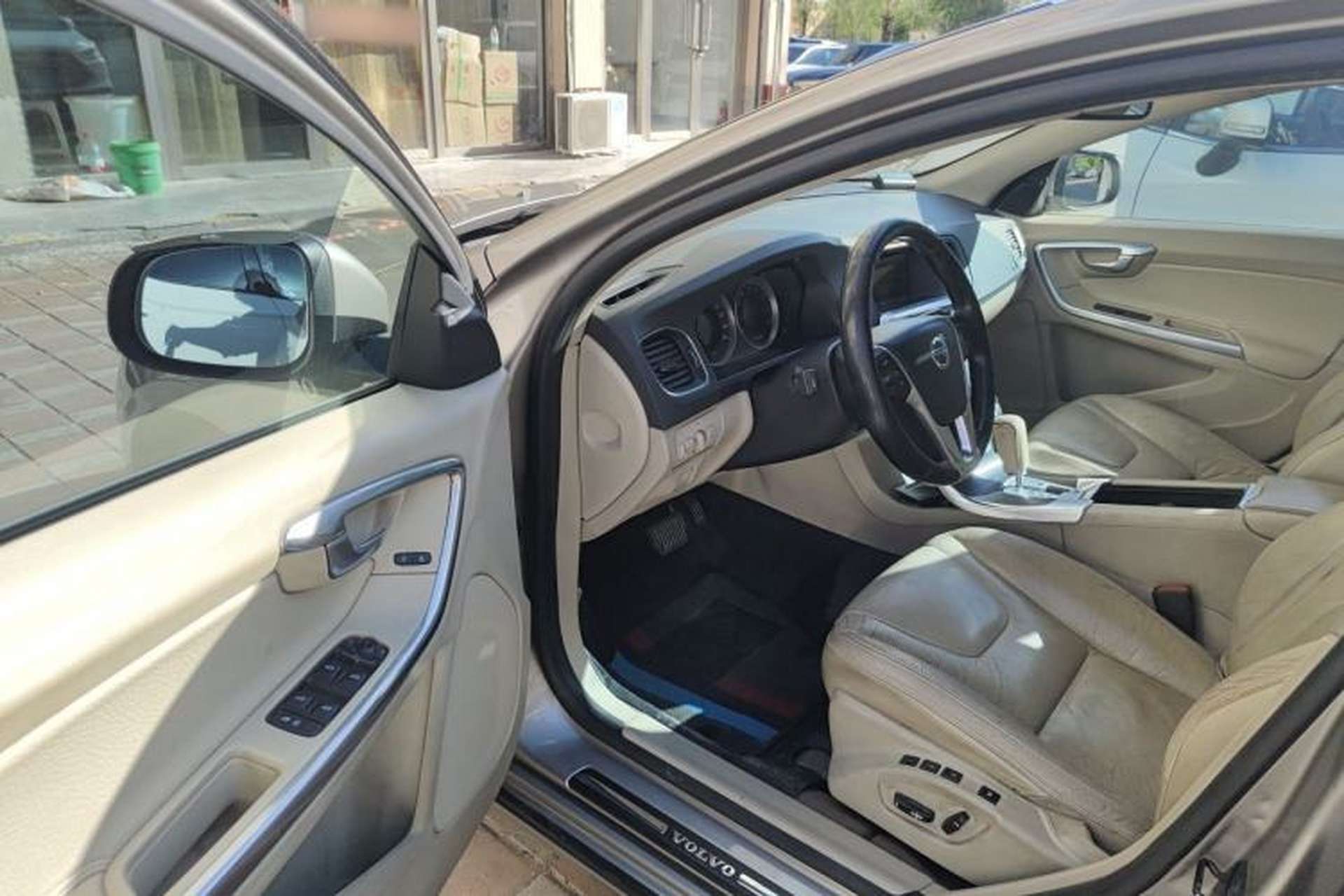 Used Volvo S60 2012 T5 Prestige Edition Driver Seat