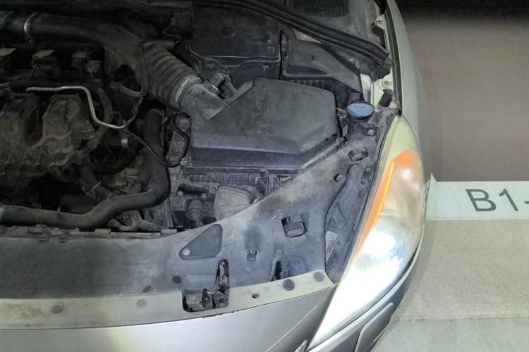 Used Volvo S60 2012 T5 Zhiya Edition Engine Bay Left