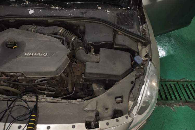 Used Volvo S60 2012 1.6T DRIVe Comfort Edition Engine Bay Left