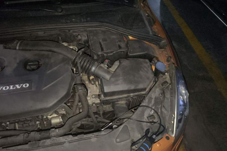Used Volvo S60 2012 T5 Prestige Edition Engine Bay Left