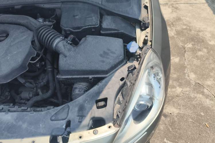 Used Volvo S60 2012 T5 Zhiya Edition Engine Bay Left
