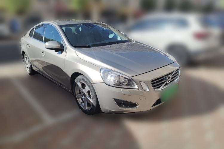 Used Volvo S60 2012 T5 Prestige Edition Front Right 45 Deg
