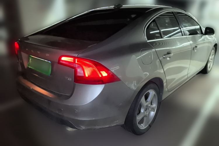 Used Volvo S60 2012 T5 Zhiya Edition Rear Right 45 Deg