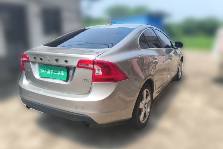 Used Volvo S60 2012 T5 Zhiya Edition Rear Right 45 Deg