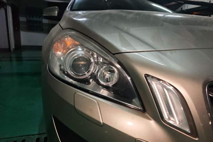 Used Volvo S60 2012 1.6T DRIVe Comfort Edition Right Front Headlight