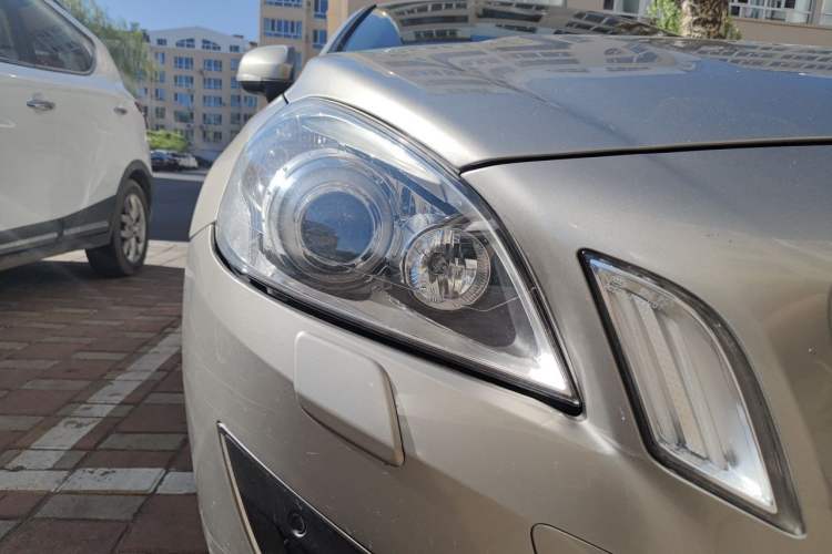 Used Volvo S60 2012 T5 Prestige Edition Right Front Headlight