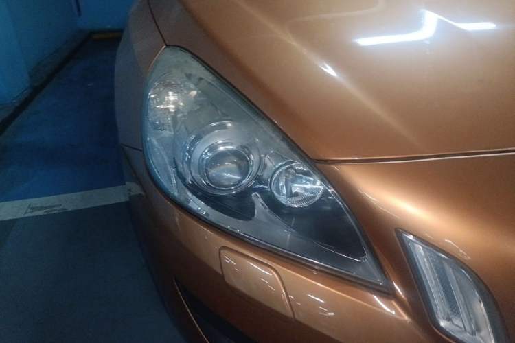 Used Volvo S60 2012 1.6T DRIVe Comfort Edition Right Front Headlight