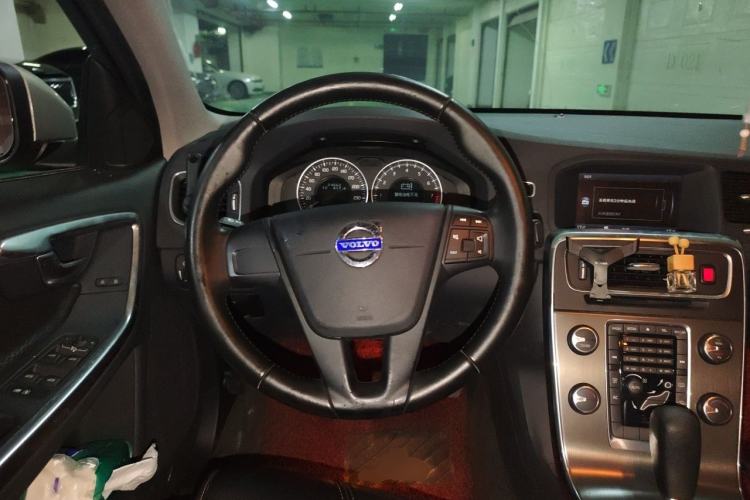 Used Volvo S60 2012 1.6T DRIVe Comfort Edition Steering Wheel