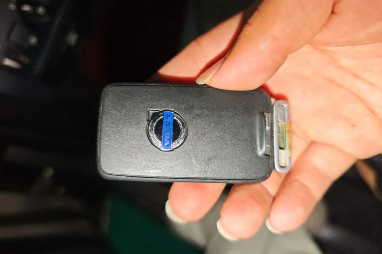 Used Volvo S60 2012 1.6T DRIVe Comfort Edition Vehicle Key