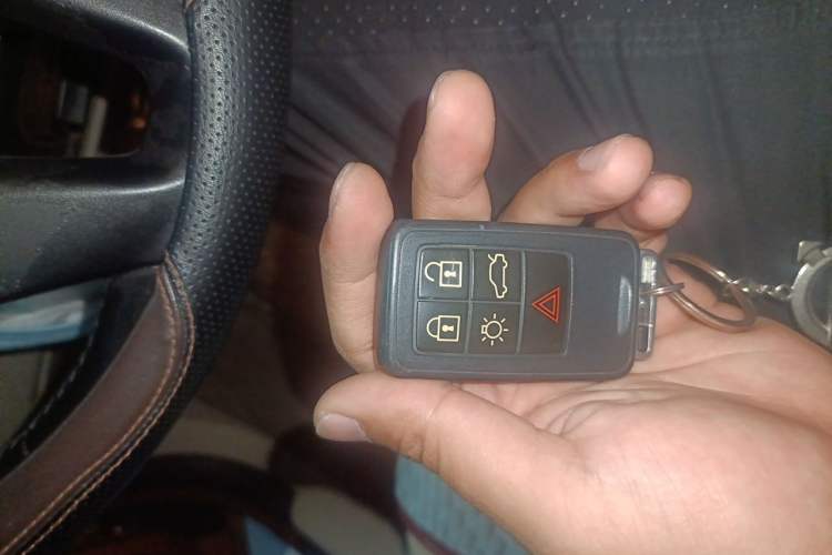 Used Volvo S60 2012 1.6T DRIVe Comfort Edition Vehicle Key