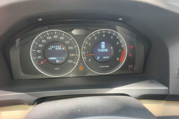 Used Volvo S60 2012 T5 Zhiya Edition Instrument Cluster