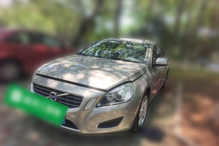 Used Volvo S60 2012 T5 Zhiya Edition Guazi used car, China used car export, Used car for sale, Used  cars, Cheapest cars for sale