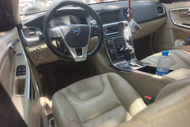 Used Volvo S60 2012 T5 Zhiya Edition Steering Wheel