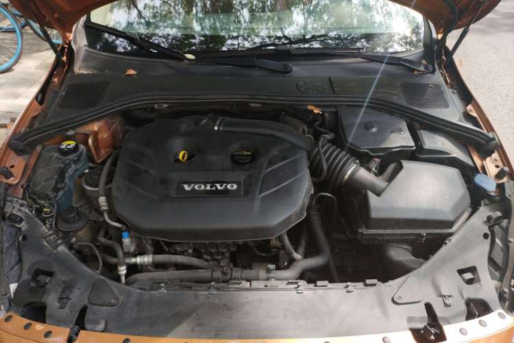 Used Volvo S60 2012 T5 Prestige Edition Engine Bay