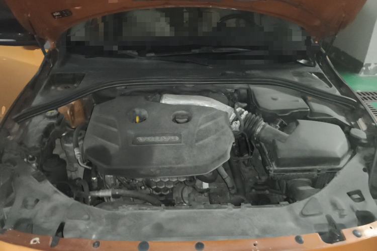 Used Volvo S60 2012 T5 Zhiya Edition Engine Bay