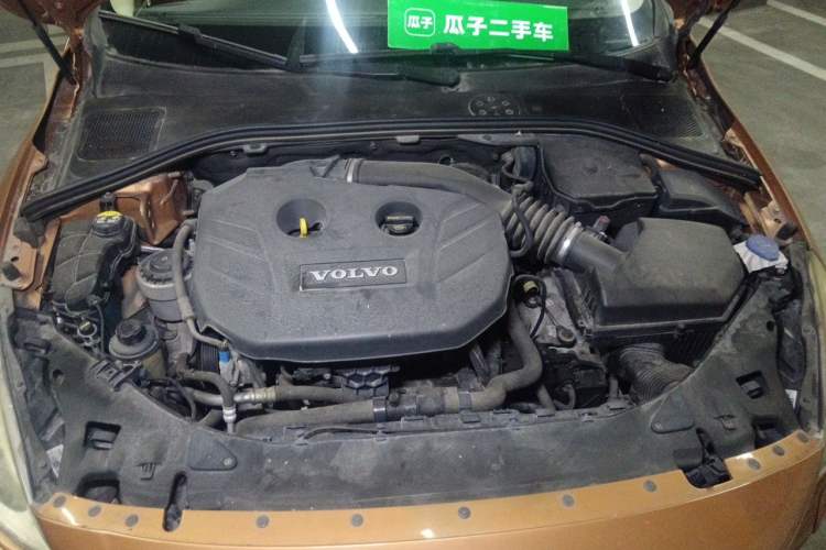 Used Volvo S60 2012 T5 Prestige Edition Engine Bay