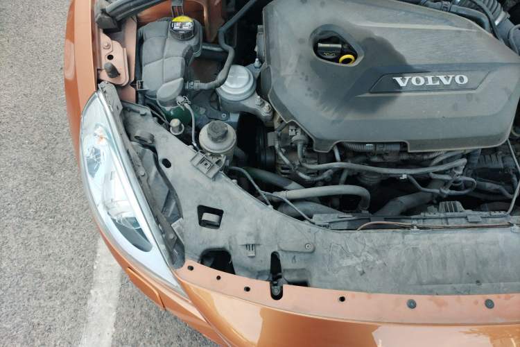 Used Volvo S60 2012 1.6T DRIVe Comfort Edition Engine Bay Right