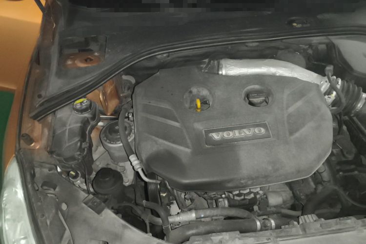 Used Volvo S60 2012 T5 Zhiya Edition Engine Bay Right