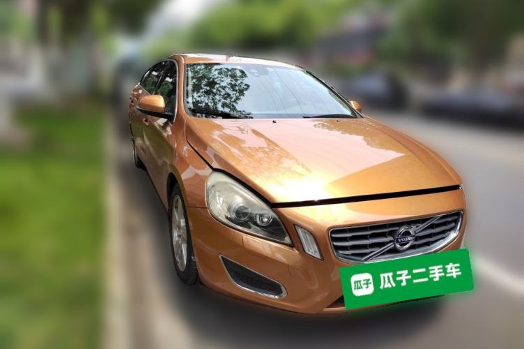 Used Volvo S60 2012 T5 Zhiya Edition Front Right 45 Deg