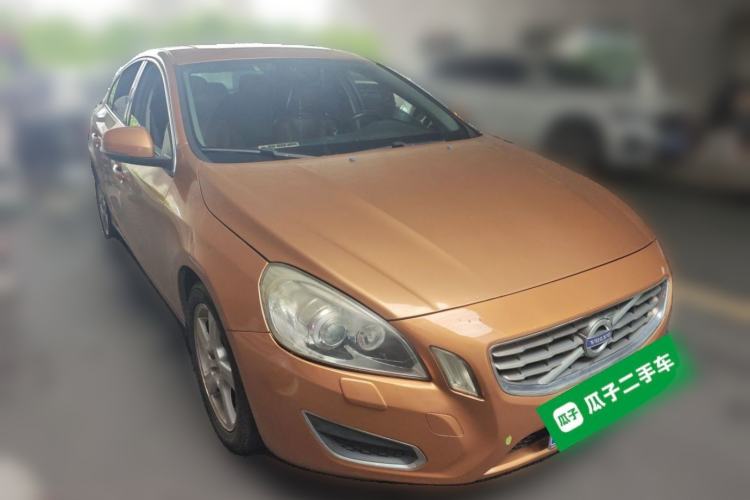Used Volvo S60 2012 T5 Zhiya Edition Front Right 45 Deg