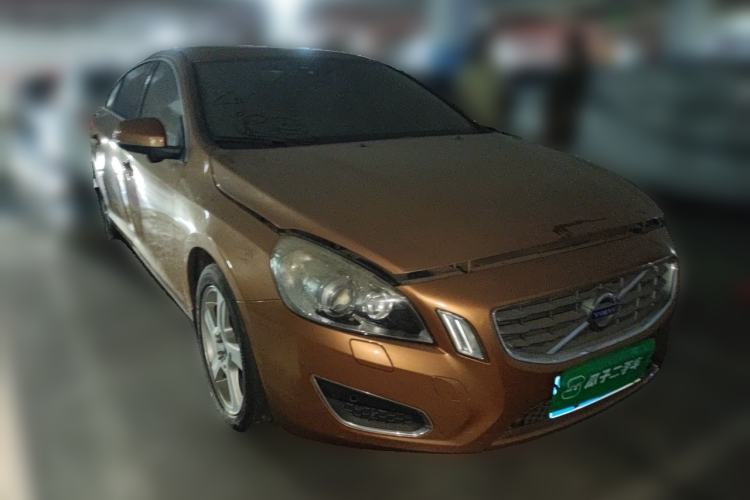 Used Volvo S60 2012 T5 Prestige Edition Front Right 45 Deg
