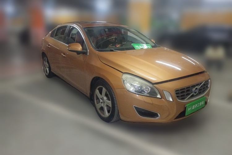 Used Volvo S60 2012 T5 Prestige Edition Front Right 45 Deg