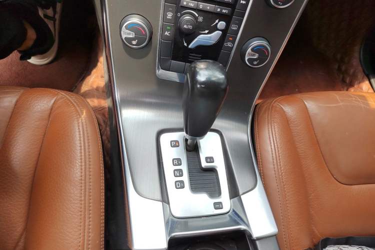 Used Volvo S60 2012 T5 Zhiya Edition Gear Lever